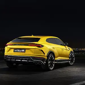 2019-Lamborghini-Urus-003-2000.webp