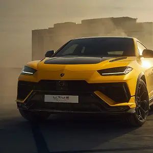 2023-Lamborghini-Urus-Performante-001-2160.webp